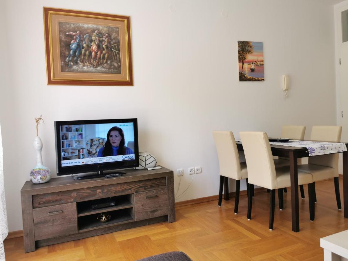 Apartments Mara Cres Bagian luar foto