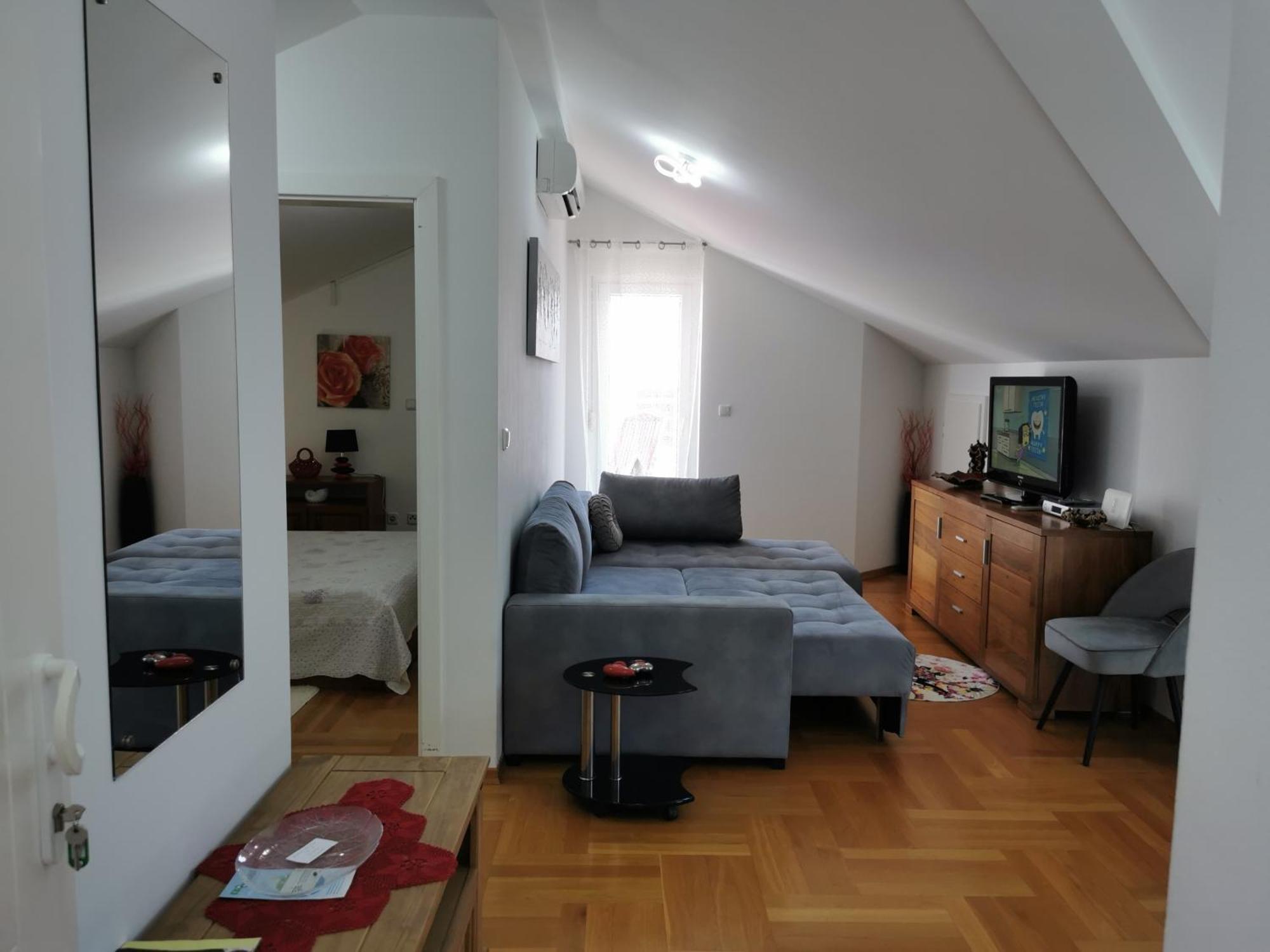 Apartments Mara Cres Bagian luar foto