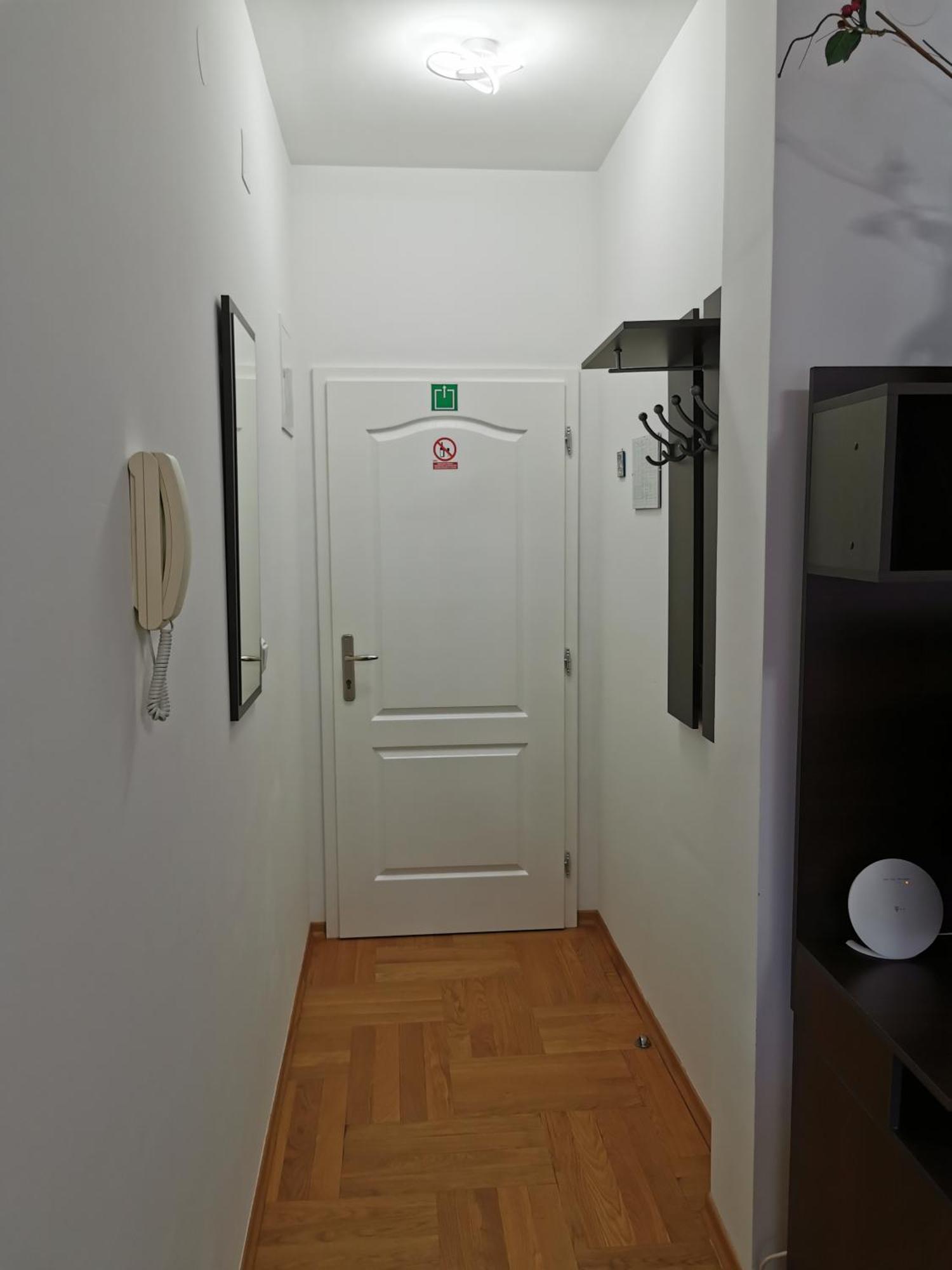Apartments Mara Cres Bagian luar foto